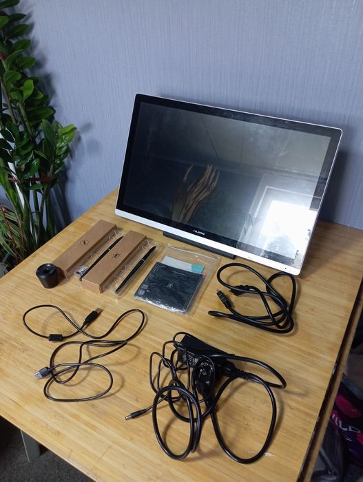 Графический планшет Kamvas GT-220v2