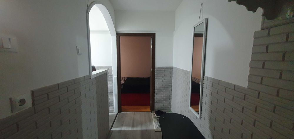 Închiriez apartament 1 cameră spațios (35 mp), str. Cutezanței (Darina), vedere spre pădure