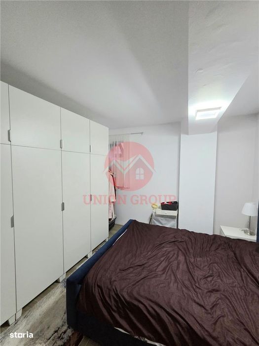 Apartament Spatios, 3 Camere, Decomandat, Demisol, Zona Primo