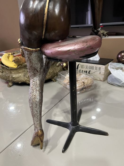 Statueta bronz nud