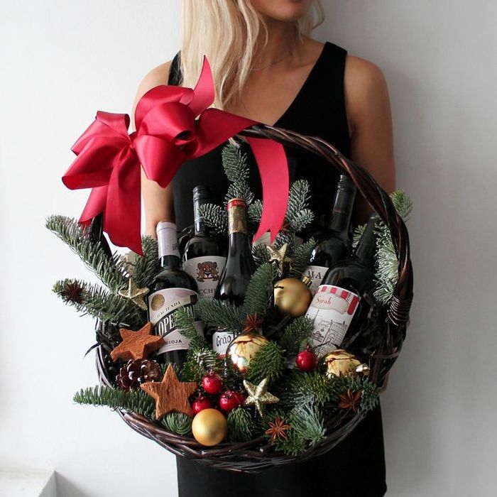 Новогодние корзины . Подарки. Корпоративные подарки