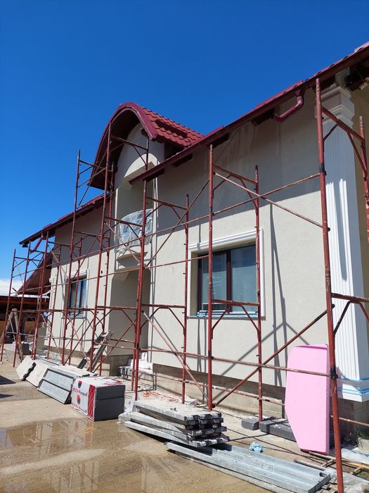 Inchiriem schela metalica, pe roti, popici si cofraje doka, montanti