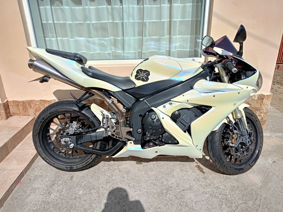 Yamaha R1 Power Commander