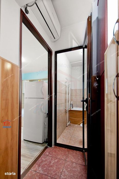 Apartament 2 camere decomandate, Micro 19 etaj 7/10, vedere panoramică