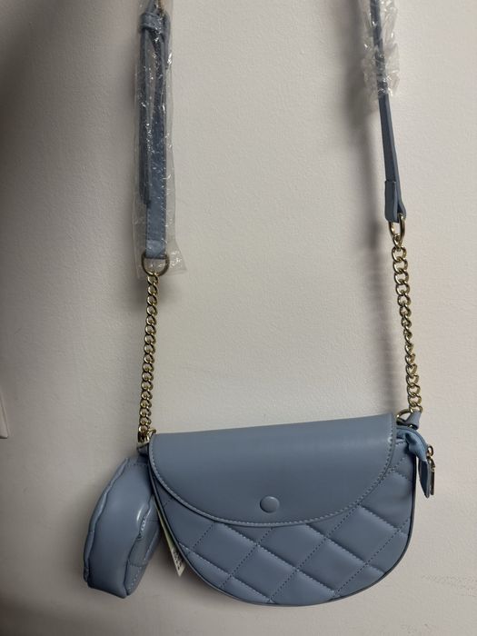 Дамска чанта в синьо