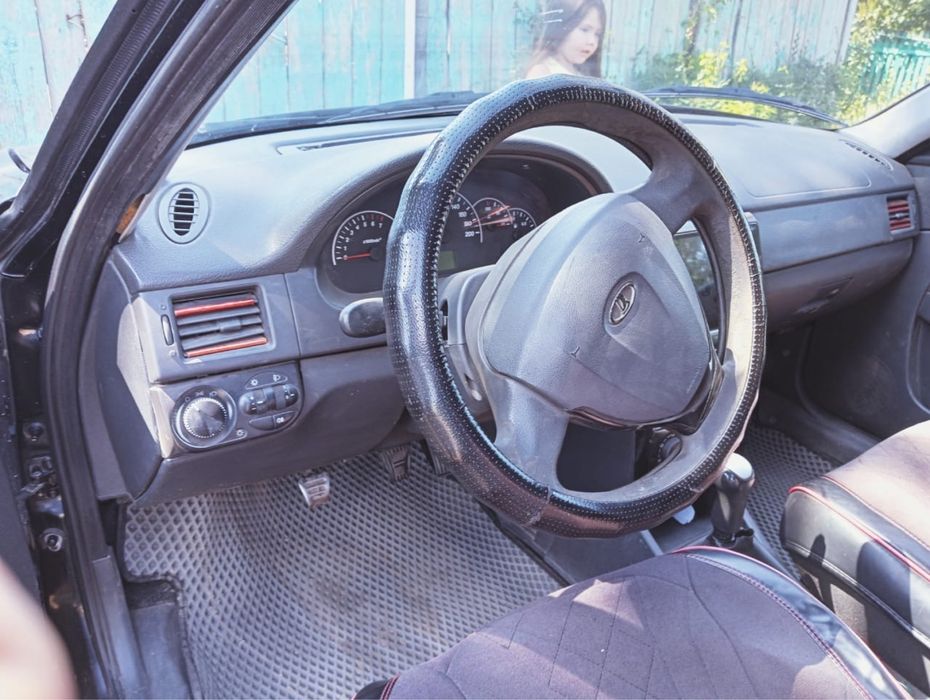 Продам приору срочно
