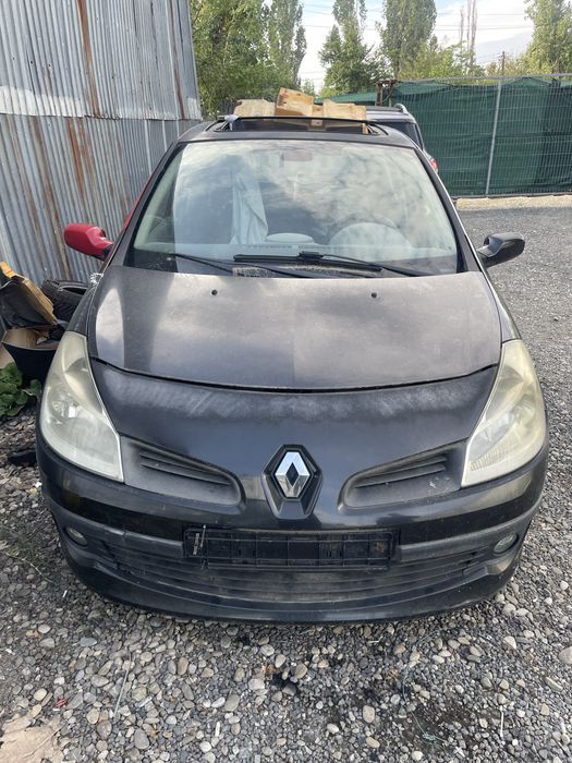 Dezmembrez/piese Renault clio 3  1.5dci 2005-2012 clio 3