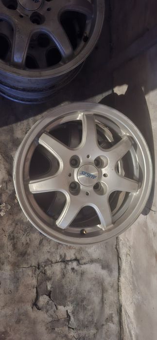 Jante cu buză Aliaj 4x100 R15 Logan / Dacia/ Renault 6.5J ET38