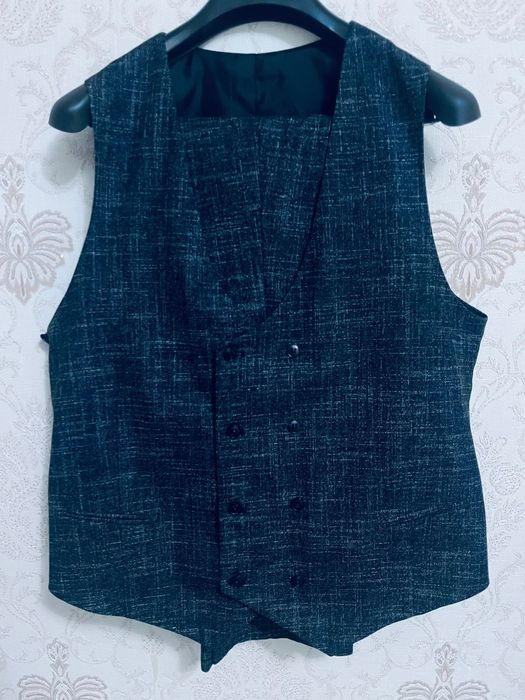 Продам мужской костюм