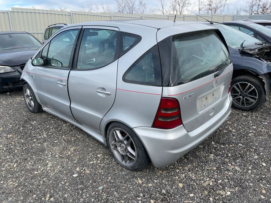 Dezmembram Mercedes A210 w168 2002