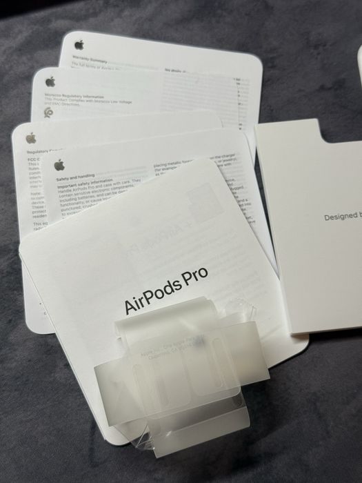 Casti Apple Airpods Pro Magsafe MLWK3ZM/A - ORIGINALE