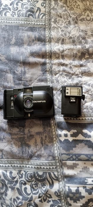 Olympus XA + blitz original Olympus A11