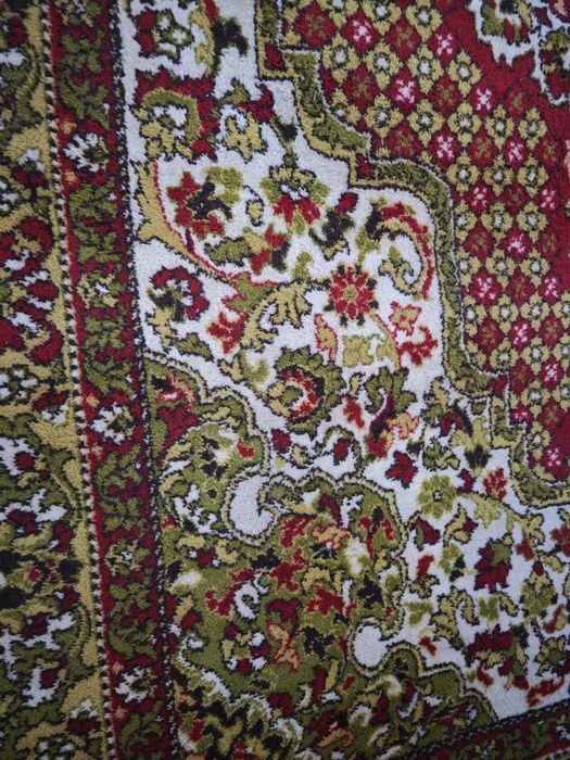 Продам б/у шерстяной ковер