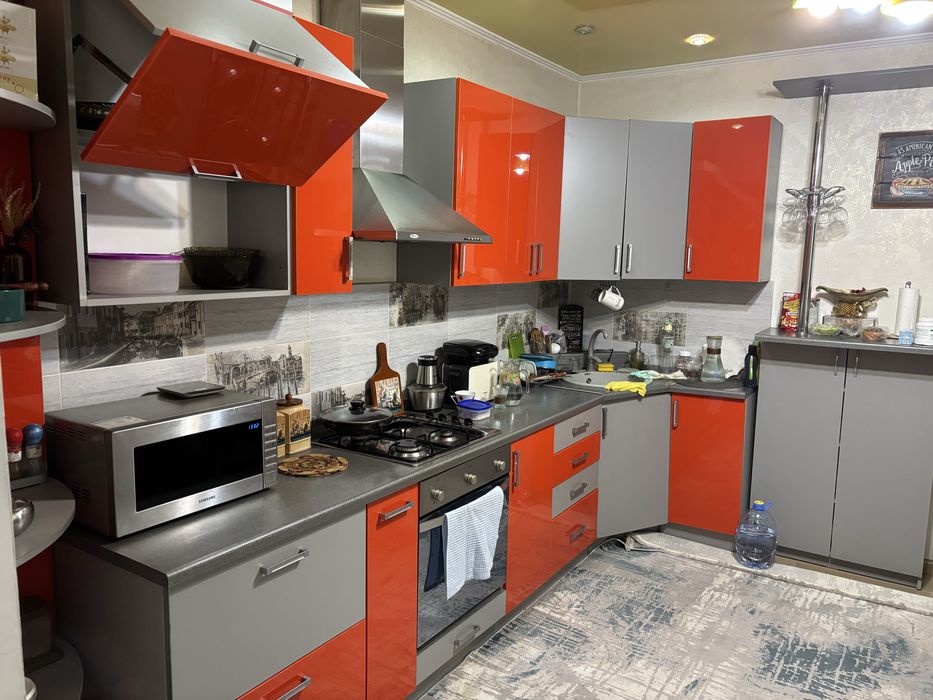 Продам кухонный гарнитур