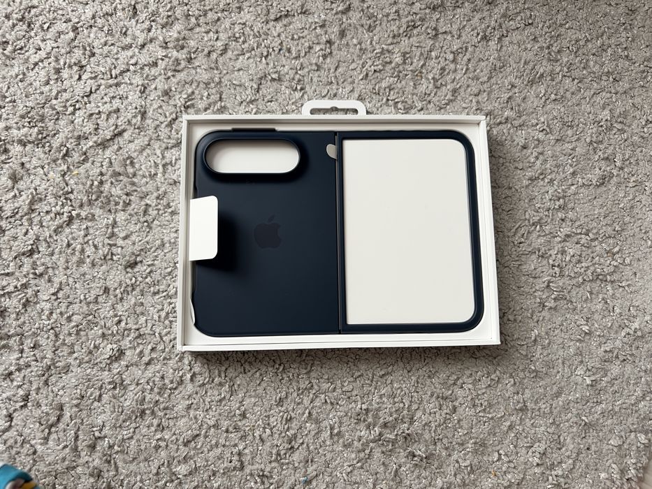 Husă originală Apple iPhone Duo, Navy Blue, Nouă(desigilata).