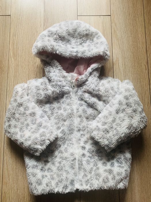 Пухено яке подарък шапка