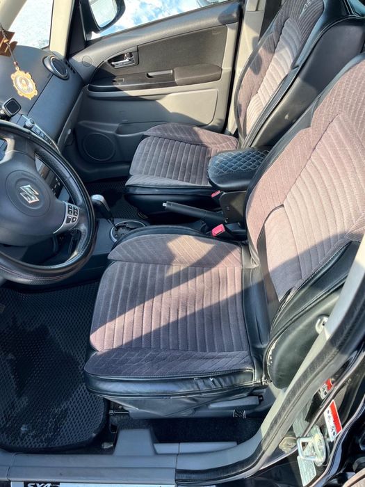 Продам автомобиль Suzuki SX4