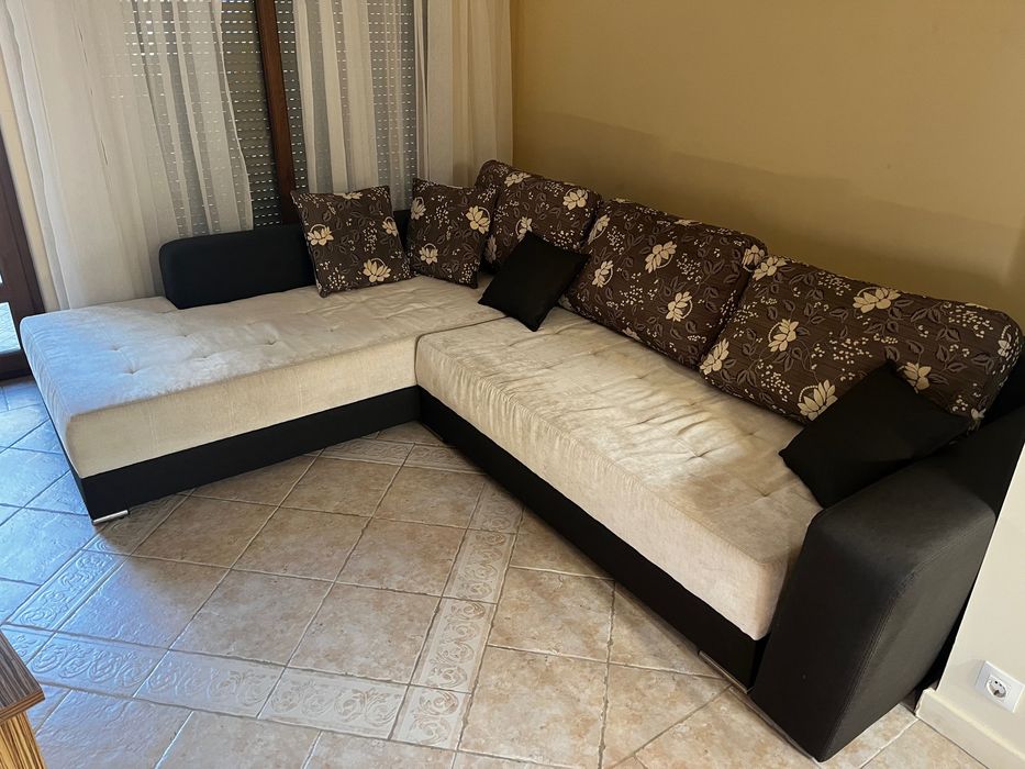 Разтегателен диван