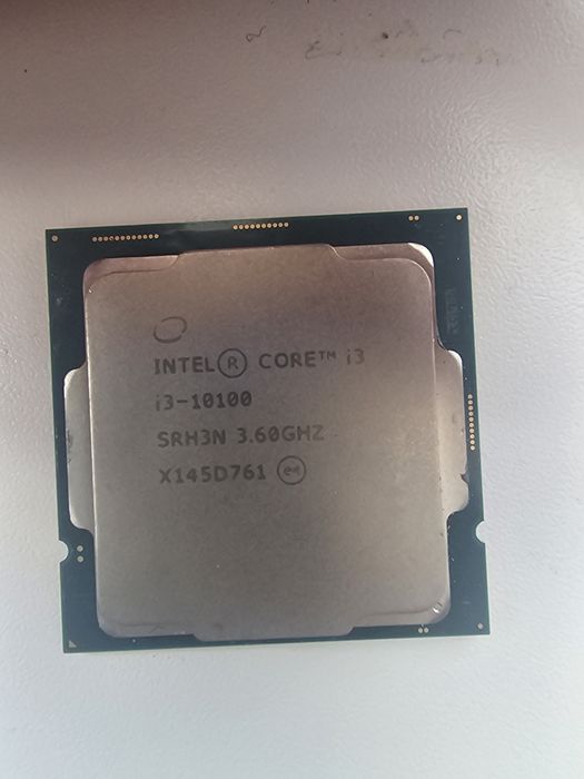 Процессор i3 10100