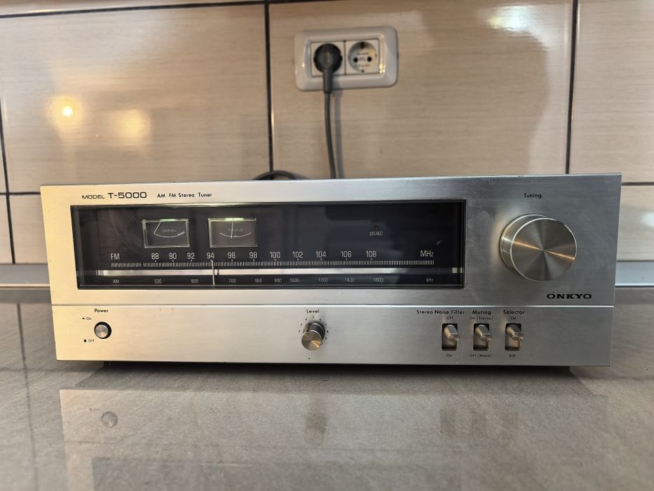 Tuner Onkyo T5000 receiver radio