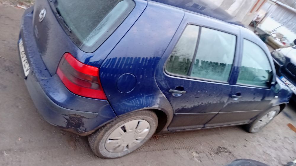 Vând golf 4 1.9 tdi atd
