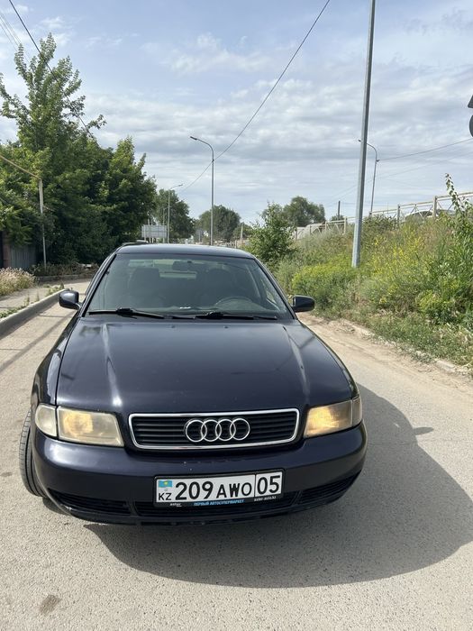 Ауди а4 в хорошем состояние