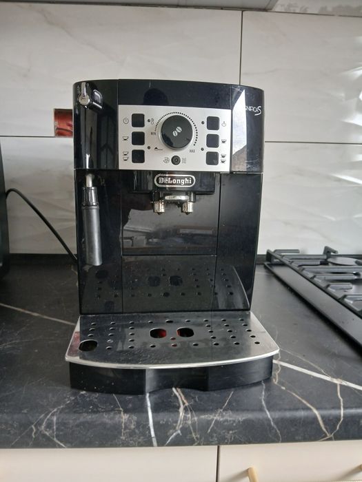 Espressor automat De'Longhi Magnifica S – Stare perfectă