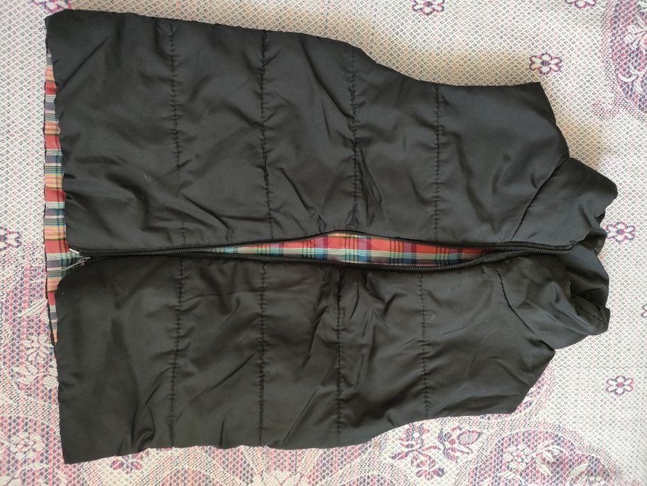 Одежда,не старше 5-4 лет