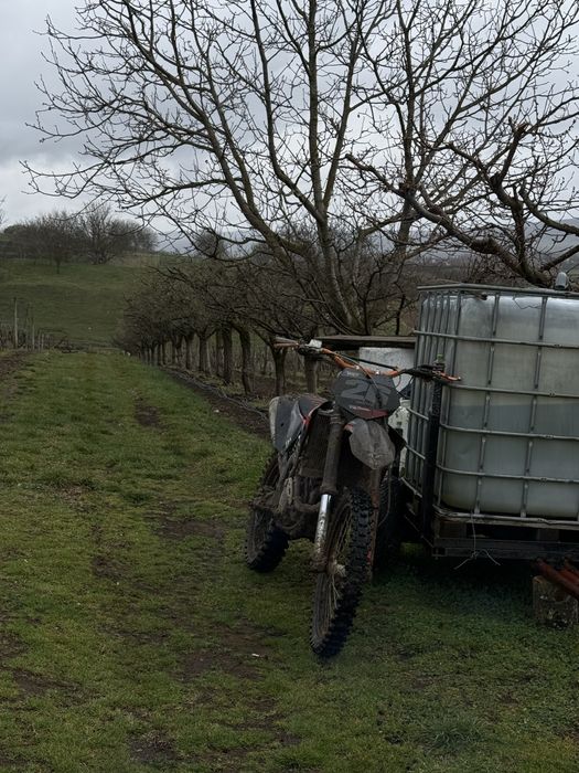 Vand sau schimb cu 2 t