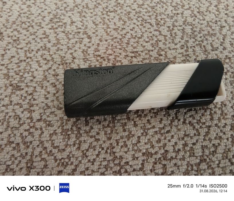 Флэшка на usb и на type C 2 штуки