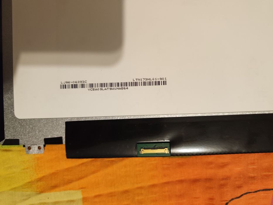 Display laptop Samsung LTN173YL01-301, 17.3", Full HD, LED, testat și perfect funcțional