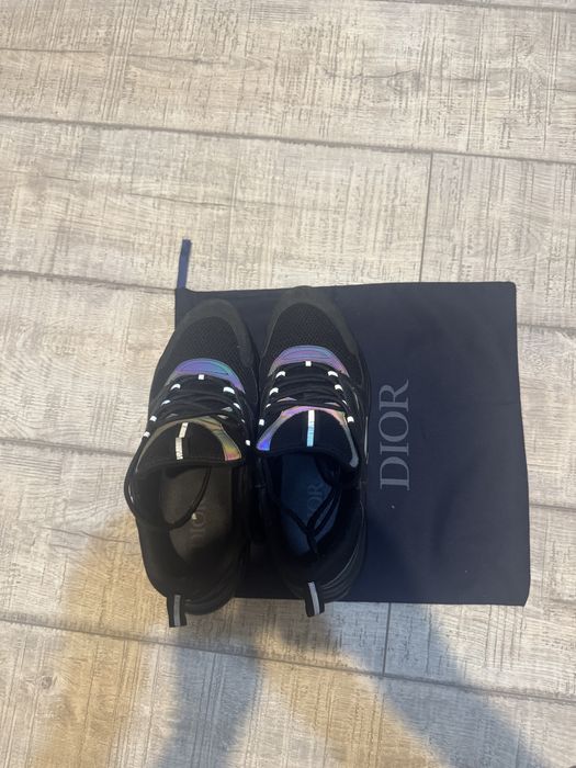 Dior b22 rainbow