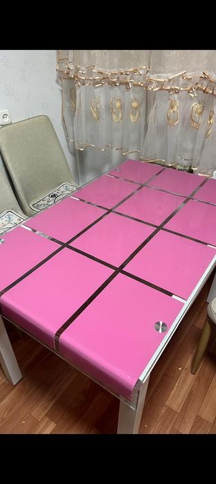 Стол для кухни стеклянный