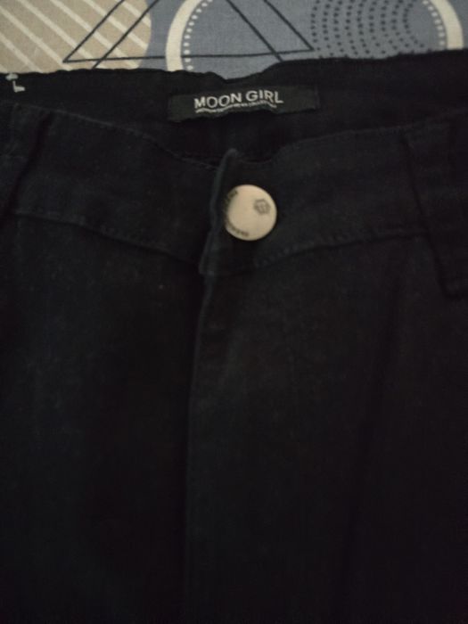 Нови дънки размер W 30 за 10 евро