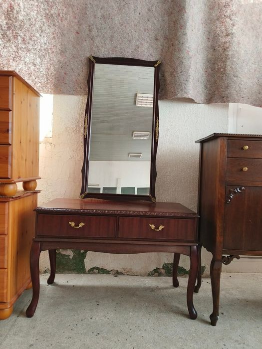 Комплект конзолна масичка с огледало