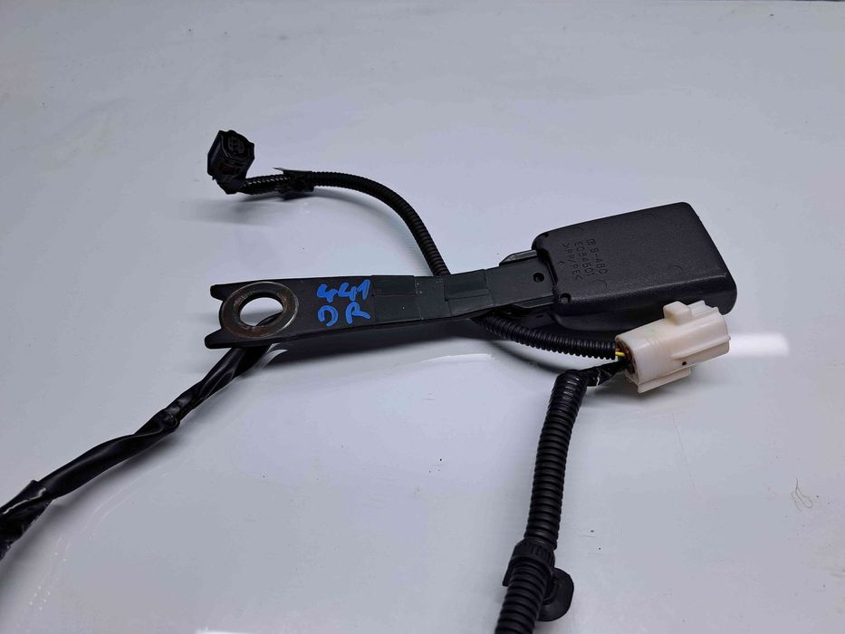 Capsa centura dreapta fata Toyota Rav 4 III (ACA3, ACE, ALA3, GSA3, Z