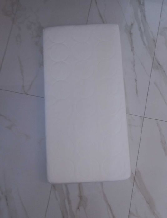 Матрак с пяна за бебешко креватче(с протектор)