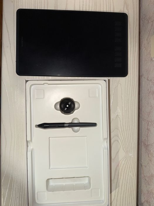 Б/у графический планшет HUNION H950P