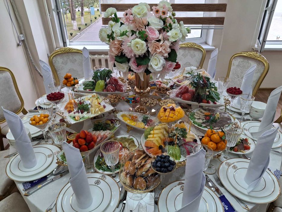 Ketring xizmati Furwet dasturxon