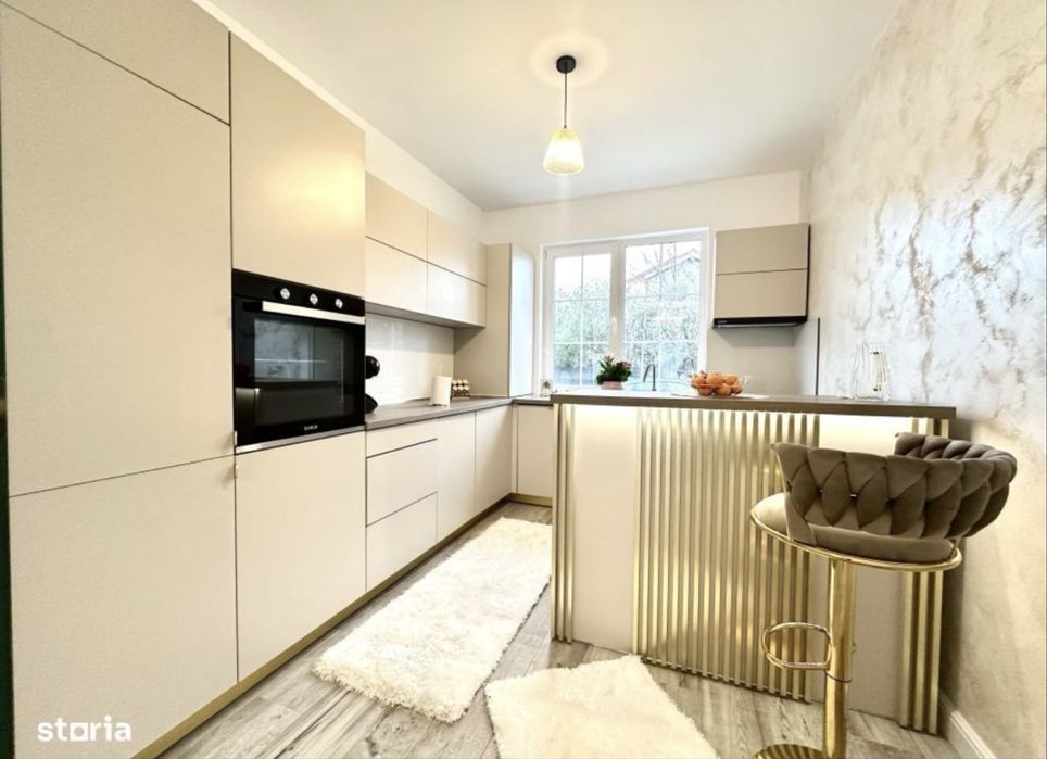 Casa remetea mare in vatra vechie