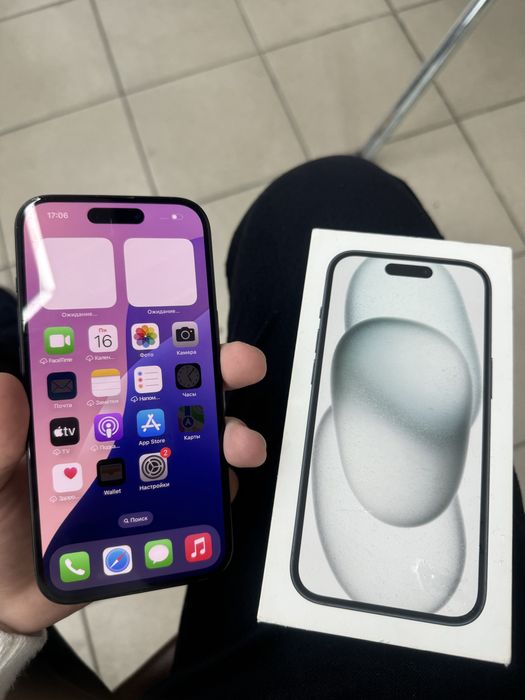 Продам Iphone 15 128gb