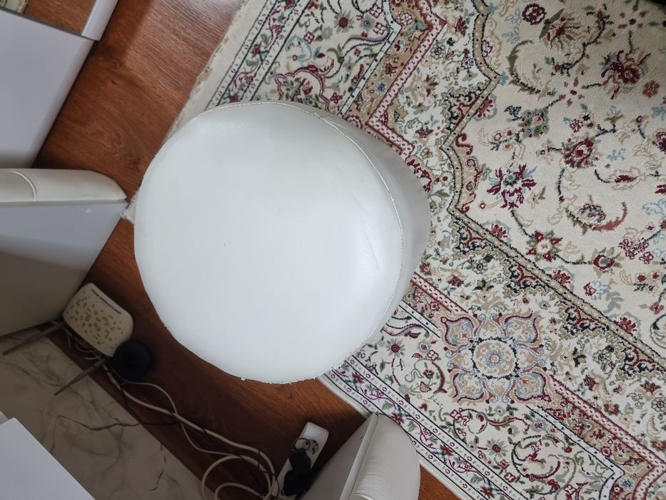 Продам комод и пуфик