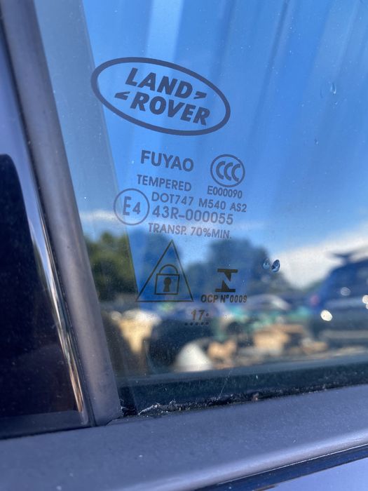 Geam ușă stânga față Land Rover Discovery 2017