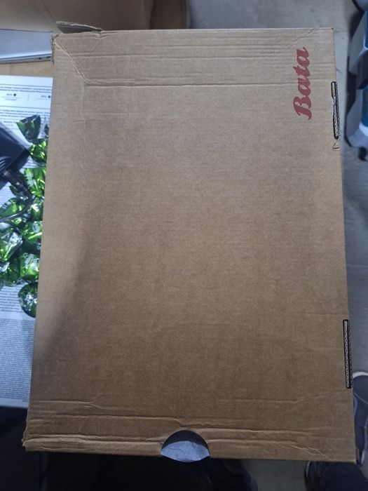 ghete originale Bata mărimi 42 și 44