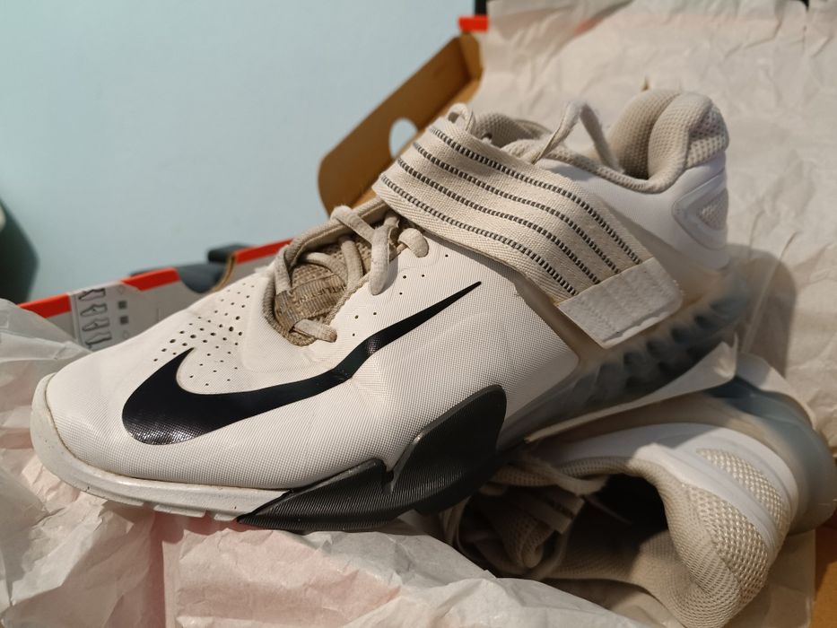 Nike Savaleos 42 номер ТОП!!