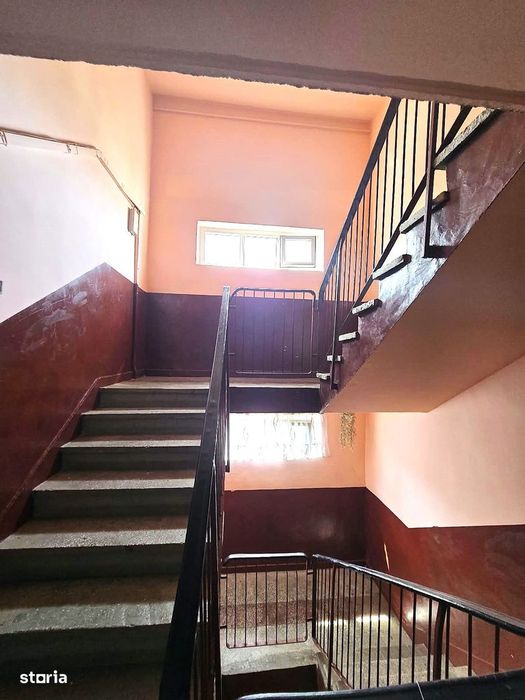Apartament 2 camere semidecomandat, Micro 16 – Str. Universului nr. 8