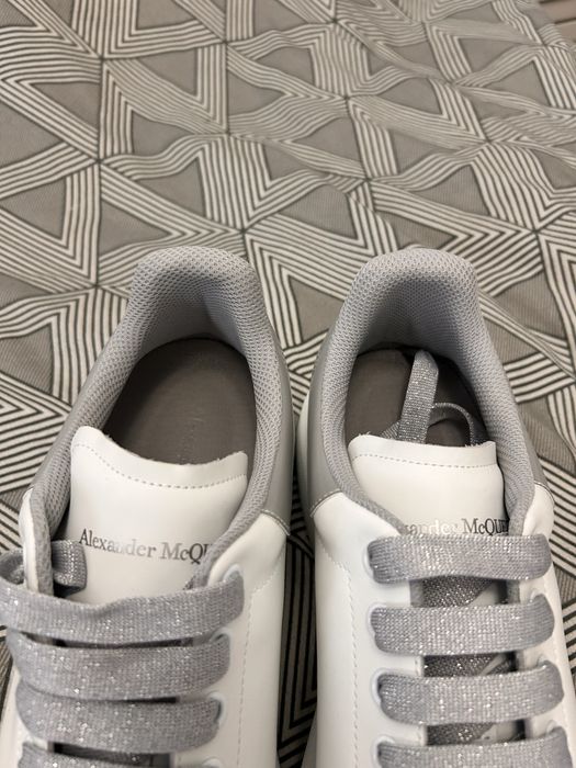 Alexander McQueen 42