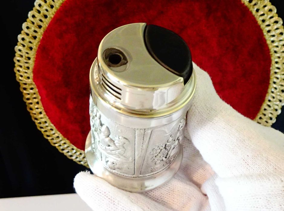 Настолна запалка от калай HB,W.Germany,перфектна.