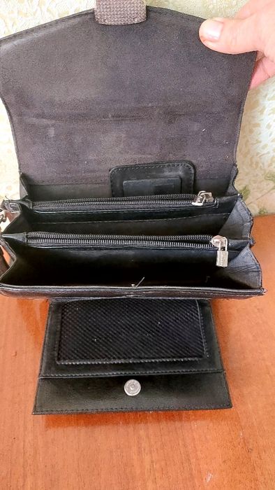 Барсетка  в хорошем состоянии