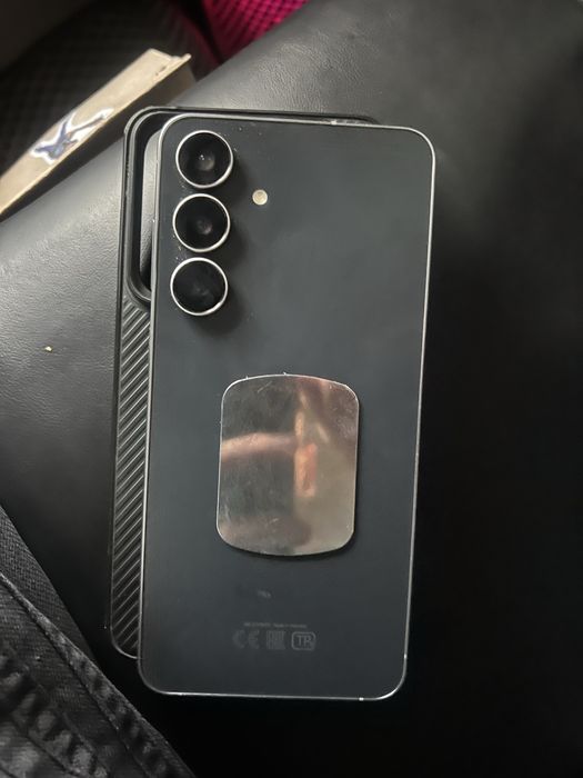 Samsung Glaxy S25FE -2 месяца телефону